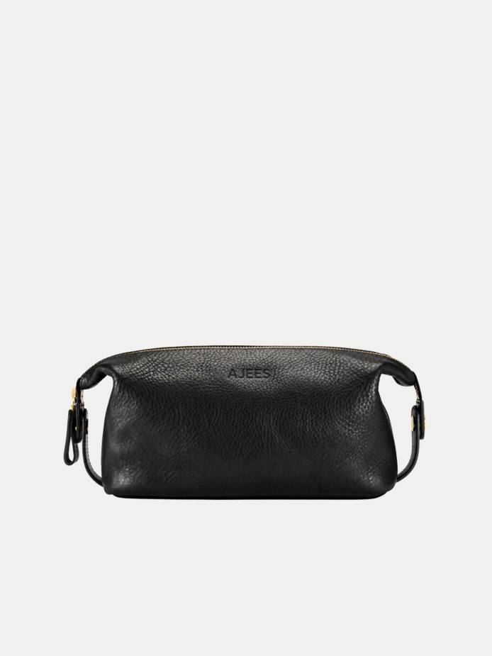 Mat Leather Travel Bag – Premium Black Leather Travel Pouch