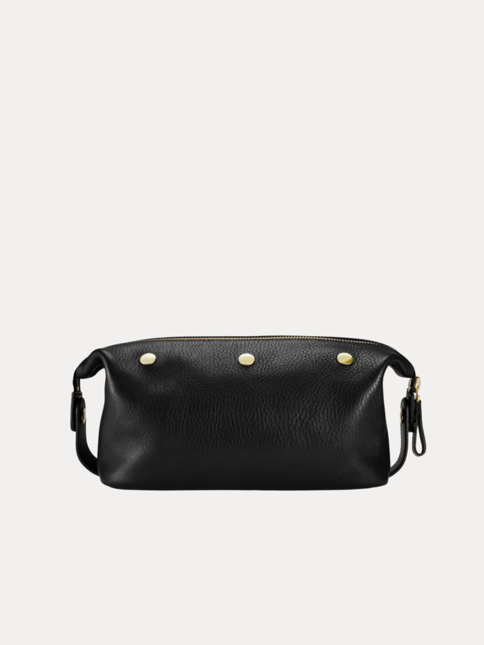 Mat Leather Travel Bag – Premium Black Leather Travel Pouch