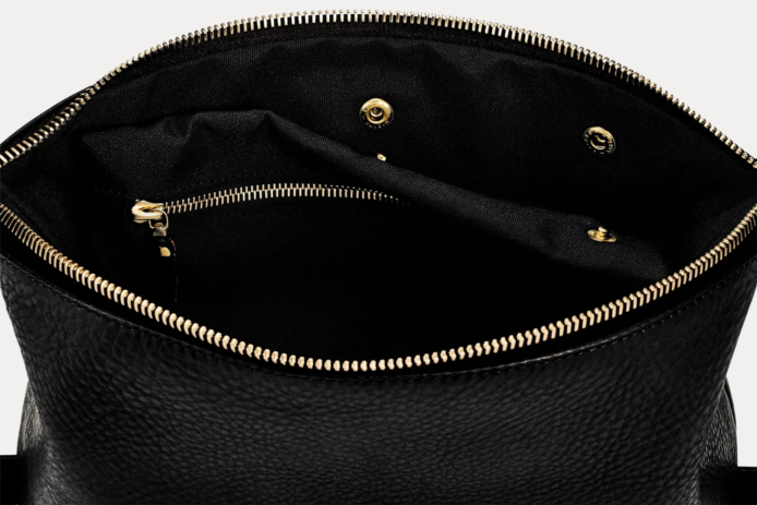 Mat Leather Travel Bag – Premium Black Leather Travel Pouch